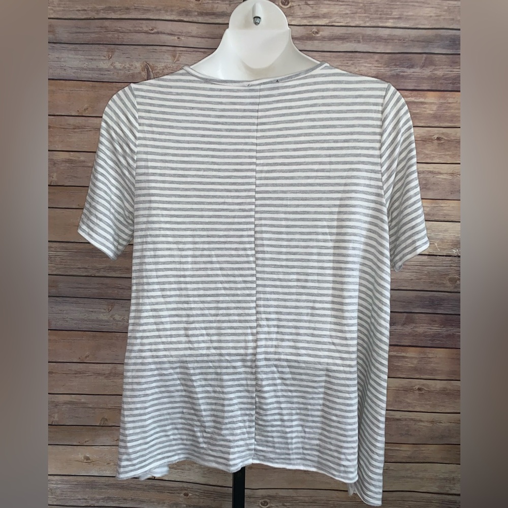 Botanique Gray Textured Top - Size 1X - Picture 2 of 9